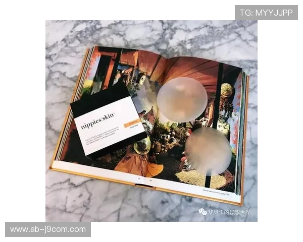 创意足球主题装饰文具盒打造个性化学习办公空间的必备好物